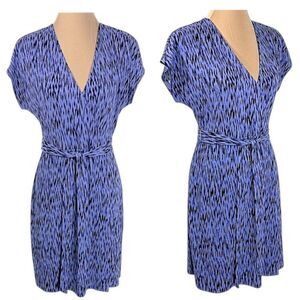 Nine West Dress Size Medium Blue Patterned V-Neck Dress
